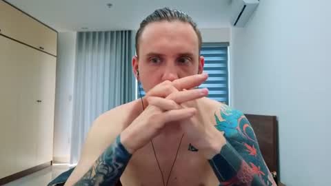 silent_stitch online show from 06-27-26, 01:21
