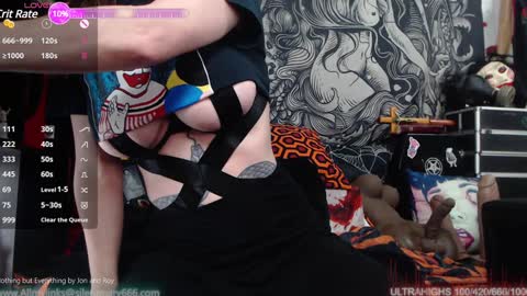 Allmylinkssilentmary666 online show from 12-31-24, 01:26