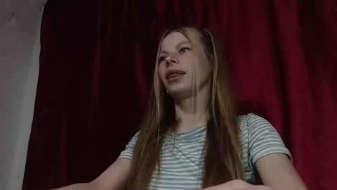 JULIANA online show from 03-08-26, 08:12