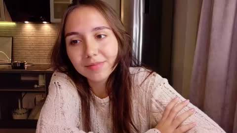 Snapshot of silicia_lu chatting on 09-14-25, 04:06 You fav Miss Si online show from 09-14-25, 04:06