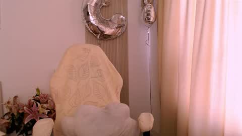 Snapshot of silk_ann chatting on 03-09-26, 08:07 silk_ann online show from 03-09-26, 08:07