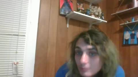 Snapshot of sillycutecow chatting on 12-04-24, 12:30 Hailey online show from 12-04-24, 12:30