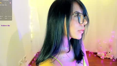 Snapshot of silvanna_moore chatting on 02-08-25, 11:13 Silvanna online show from 02-08-25, 11:13