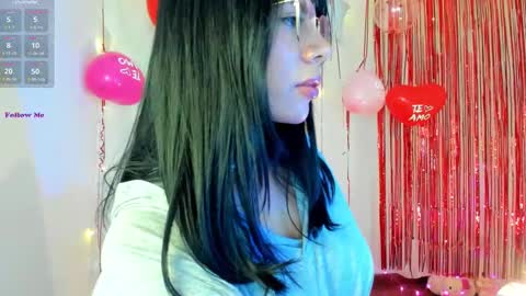 Snapshot of silvanna_moore chatting on 02-16-25, 08:44 Silvanna online show from 02-16-25, 08:44