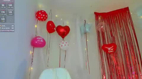 Snapshot of silvanna_moore chatting on 02-17-25, 05:53 Silvanna online show from 02-17-25, 05:53