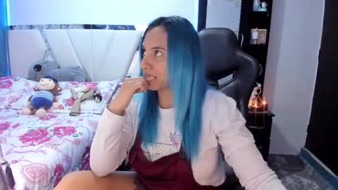   powder    online show from 03-08-25, 12:33