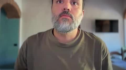 Snapshot of silverbeard81 chatting on 10-13-25, 02:06 silverbeard81 online show from 10-13-25, 02:06