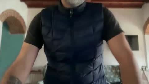 Snapshot of silverbeard81 chatting on 11-26-25, 11:55 silverbeard81 online show from 11-26-25, 11:55