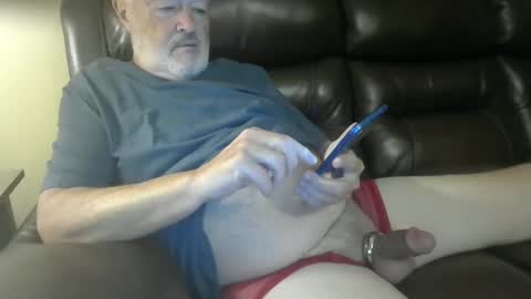 Daddy Bear online show from 10-15-25, 10:04