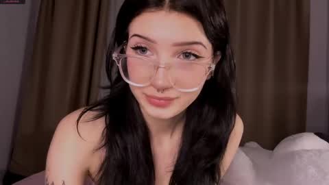 Riya online show from 03-17-26, 04:54