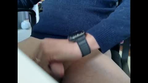 silvertongueduk25 online show from 09-23-25, 12:30
