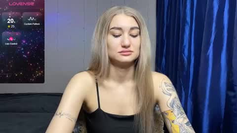 Silvia online show from 02-23-25, 02:57