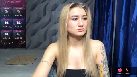 Silvia online show from 09-22-25, 05:59