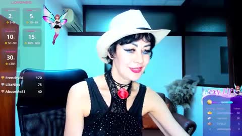 Silvia Wallec online show from 01-25-25, 01:52