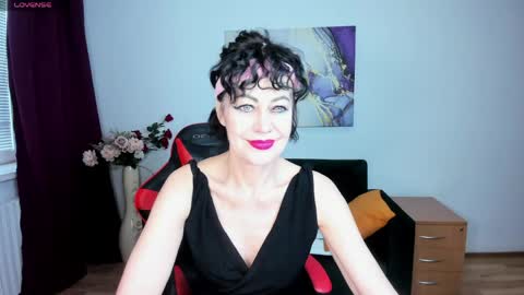 Silvia Wallec online show from 05-02-26, 05:45