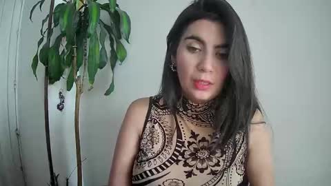 Silvie online show from 12-14-24, 02:21