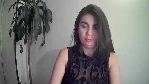 Silvie online show from 12-15-24, 01:35