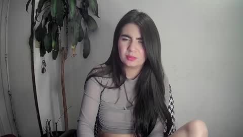 Silvie online show from 01-08-25, 03:51