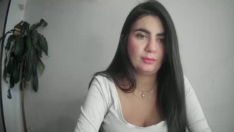 Silvie online show from 02-17-25, 09:52