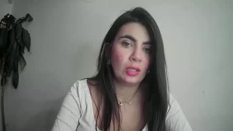 Silvie online show from 02-18-25, 12:59