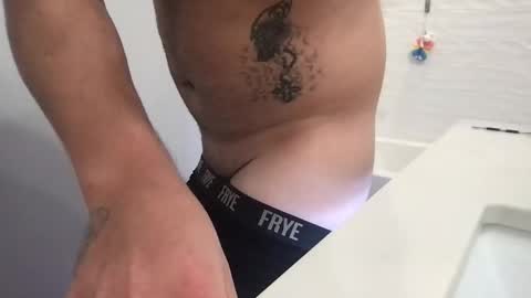 Snapshot of simi136 chatting on 02-17-26, 09:28 simi136 online show from 02-17-26, 09:28