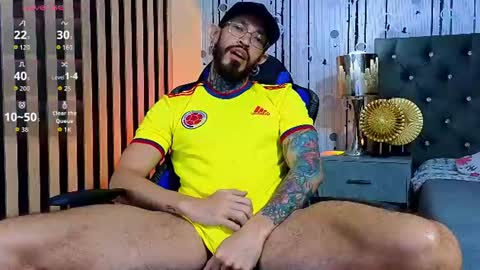 Snapshot of simon_rz chatting on 06-17-26, 12:07 Simon online show from 06-17-26, 12:07