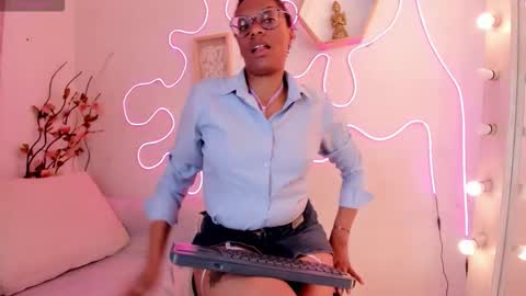 simona_brooke online show from 10-20-25, 08:42