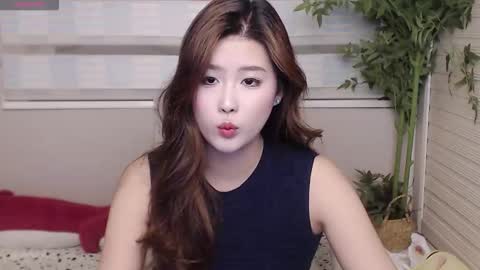 Snapshot of simonastephanie chatting on 10-15-25, 03:56 simonastephanie online show from 10-15-25, 03:56