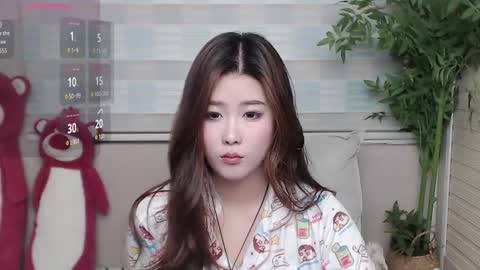 Snapshot of simonastephanie chatting on 10-16-25, 03:46 simonastephanie online show from 10-16-25, 03:46