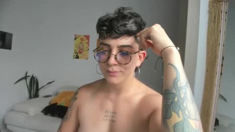 Snapshot of simone_4201 chatting on 12-06-24, 08:29 Sim. online show from 12-06-24, 08:29