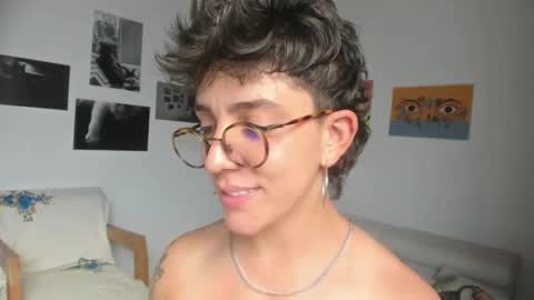 Snapshot of simone_4201 chatting on 12-09-24, 09:48 Sim. online show from 12-09-24, 09:48