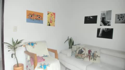 Snapshot of simone_4201 chatting on 12-16-24, 07:54 Sim. online show from 12-16-24, 07:54