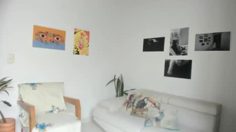 Snapshot of simone_4201 chatting on 12-24-24, 03:47 Sim. online show from 12-24-24, 03:47