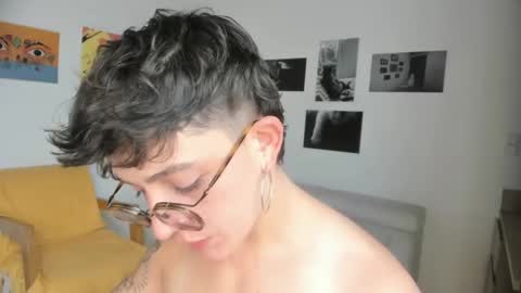 Snapshot of simone_4201 chatting on 01-22-25, 07:45 Sim. online show from 01-22-25, 07:45