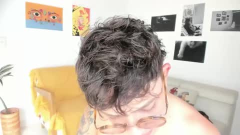 Snapshot of simone_4201 chatting on 01-23-25, 08:35 Sim. online show from 01-23-25, 08:35