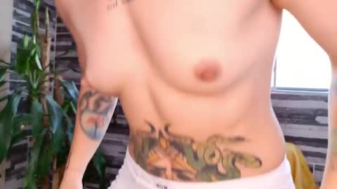 Snapshot of simone_4201 chatting on 03-11-25, 02:29 Sim. online show from 03-11-25, 02:29