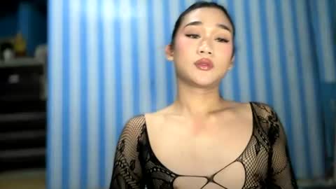 Kylie online show from 06-17-26, 02:40