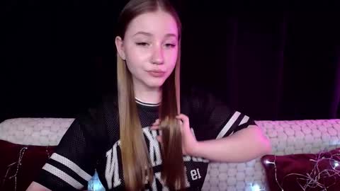 Sindi online show from 12-13-24, 05:54