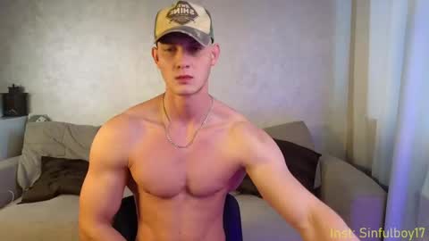 Snapshot of sinffuly chatting on 12-30-24, 11:37 Richard online show from 12-30-24, 11:37