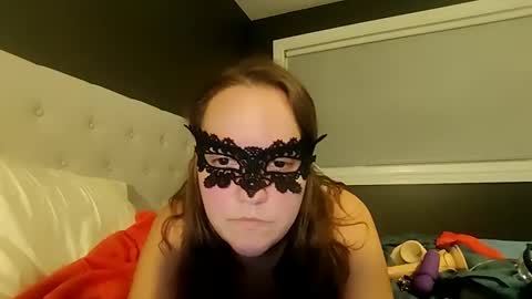 SinfulSynergy online show from 10-20-25, 02:45