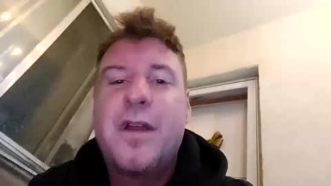 Snapshot of singledad88show chatting on 10-15-25, 11:16 singledad88show online show from 10-15-25, 11:16