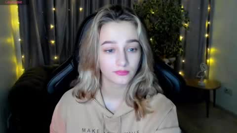 Sinty Noria online show from 02-27-25, 07:55