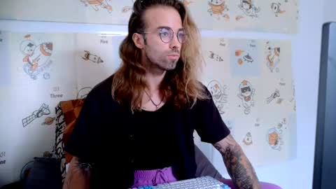 Snapshot of sir__gay chatting on 06-21-26, 08:06 Sir Gay online show from 06-21-26, 08:06