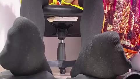 Snapshot of sir_kev66 chatting on 02-09-25, 05:43 only foot worshipers here online show from 02-09-25, 05:43