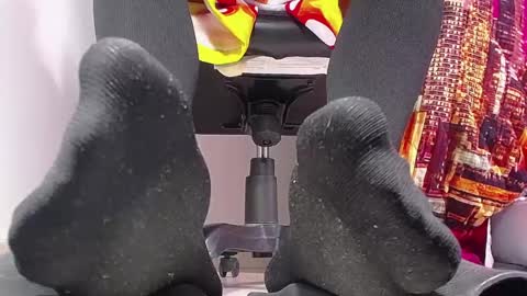 Snapshot of sir_kev66 chatting on 02-09-25, 08:45 only foot worshipers here online show from 02-09-25, 08:45