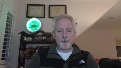 Snapshot of sir_lust_alot chatting on 01-28-25, 01:29 Don Roberto online show from 01-28-25, 01:29