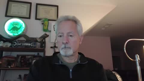 Snapshot of sir_lust_alot chatting on 03-09-25, 12:42 Don Roberto online show from 03-09-25, 12:42