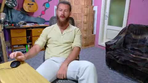 I am The Fourth and only Sir. Pelo online show from 06-16-26, 05:15