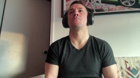 Snapshot of sirbubblesworth chatting on 04-28-26, 01:38 sirbubblesworth online show from 04-28-26, 01:38