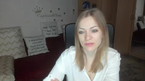sirenasilk online show from 12-15-25, 03:22